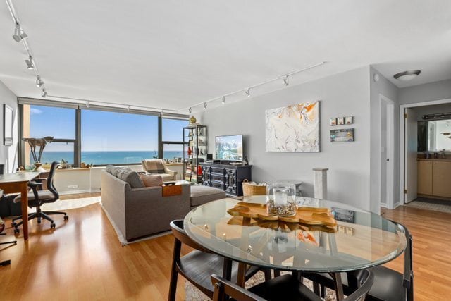 Photo - 1850 N Clark St Apartment