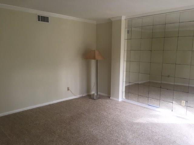 Foto del edificio - 16327 Locke Haven Dr