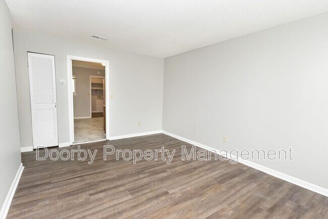 Building Photo - 124 Fawn Dr