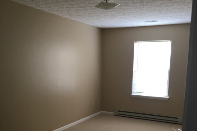 bedroom - 8838 Stone Way NW