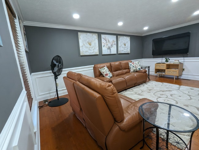 Building Photo - 8113 Mandan Terrace