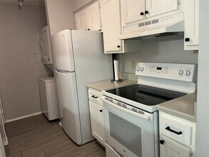 Building Photo - 7600 Emmett F Lowry Expy