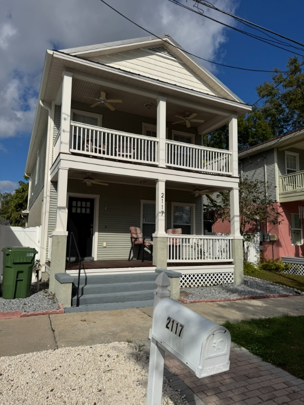 Building Photo - 2117 W Spruce St