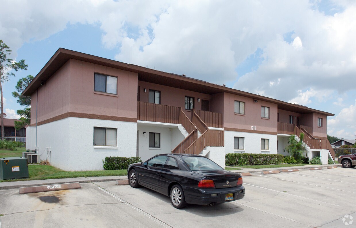 Foto principal - 1710 University Ln