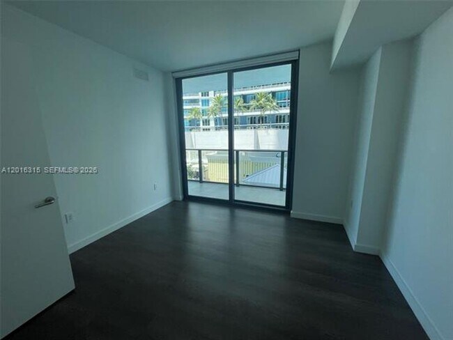 Foto del edificio - 1300 S Miami Ave