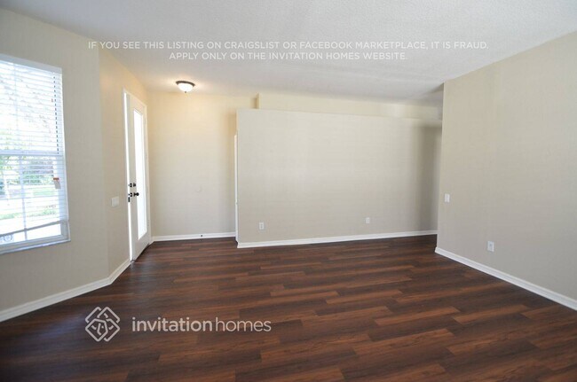 Building Photo - 9325 Hunters Park Way