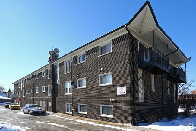 Building Photo - 9307 Irving Park Rd