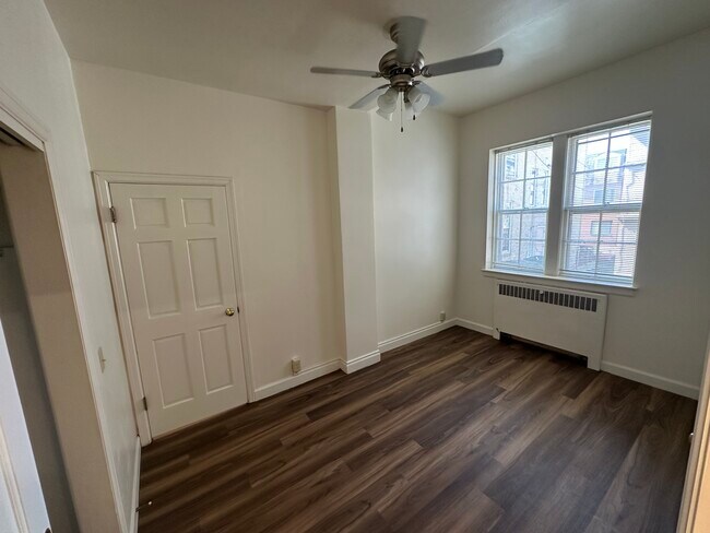 Foto del edificio - 228 Langdon St