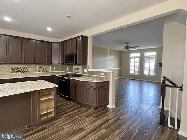 Building Photo - 2153 Potomac Club Pkwy