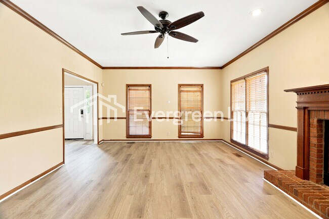 Foto del edificio - 6731 Remington Cir