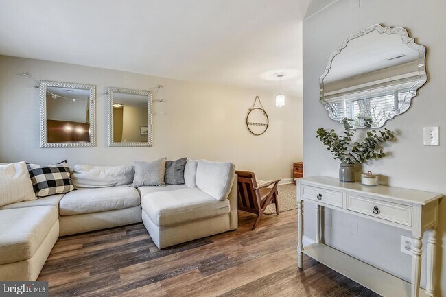 Foto del edificio - 1059 Cedar Ridge Ct