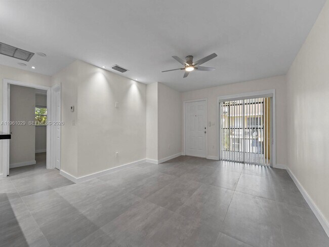 Foto del edificio - 15639 SW 73rd Cir Terrace