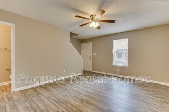 Building Photo - 138 Chalet N Blvd