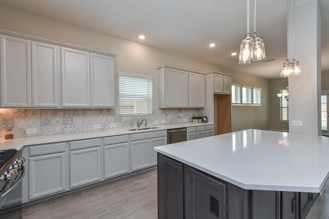 Building Photo - 11107 Bluewater Lagoon Cir