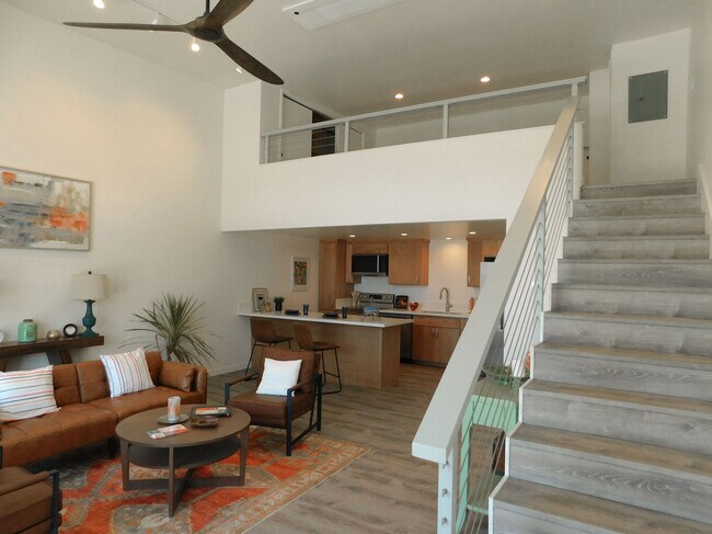 Foto del edificio - 665 W 2nd St