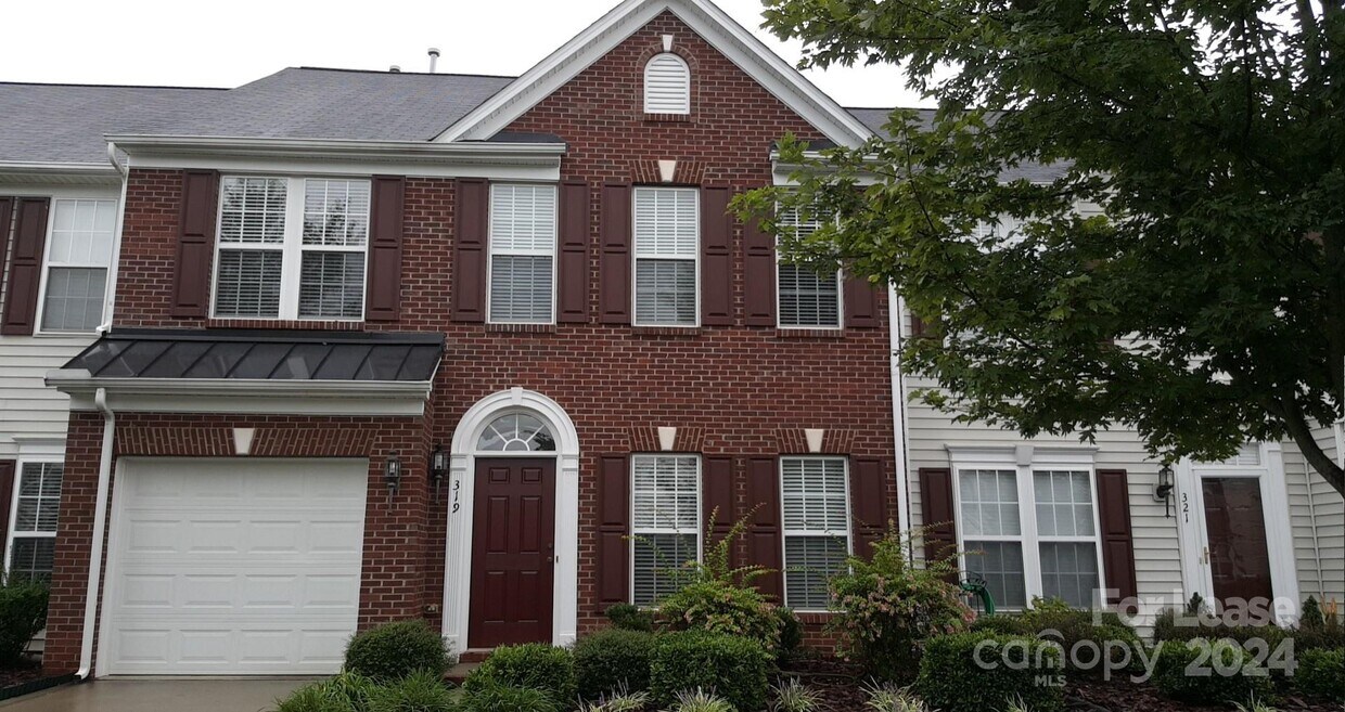 319 Berg Cir, Fort Mill, SC 29715 Townhome Rentals in Fort Mill SC