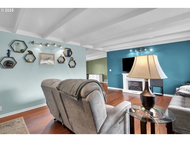 Building Photo - 679 Kingwood St