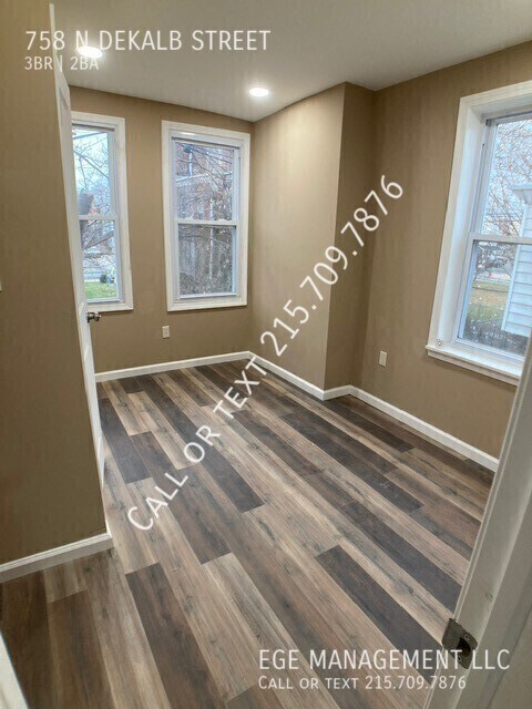 Foto del edificio - 758 N Dekalb St