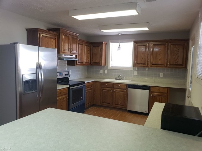 Building Photo - 2 br, 1 bath Apartment - 261 Deidra Dr SE