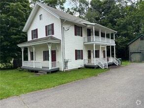 Building Photo - 218 Main St