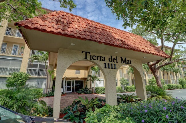 Foto del edificio - 1111 S Ocean Blvd