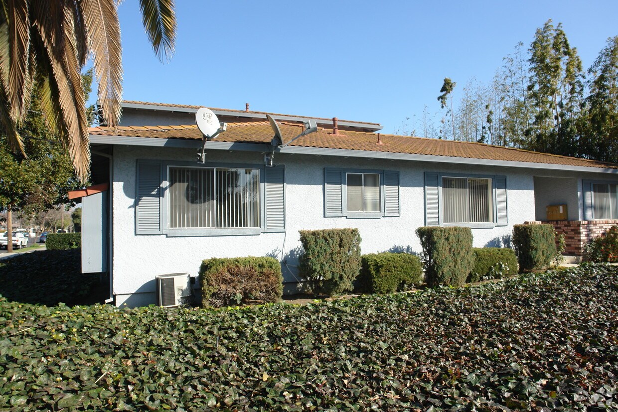 Building Photo - 1391 Lincoln St