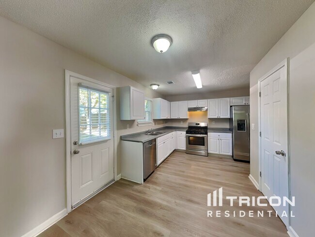 Foto del edificio - 2121 Serenity Dr NW