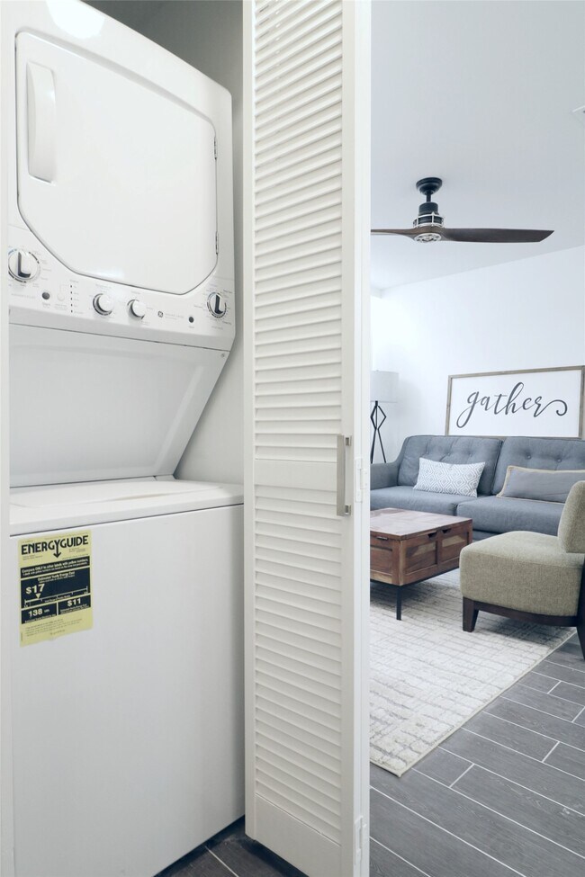 Foto del edificio - 412 Pacific St