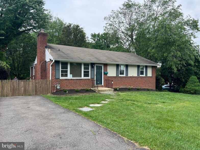 Foto principal - 4108 Orchard Dr