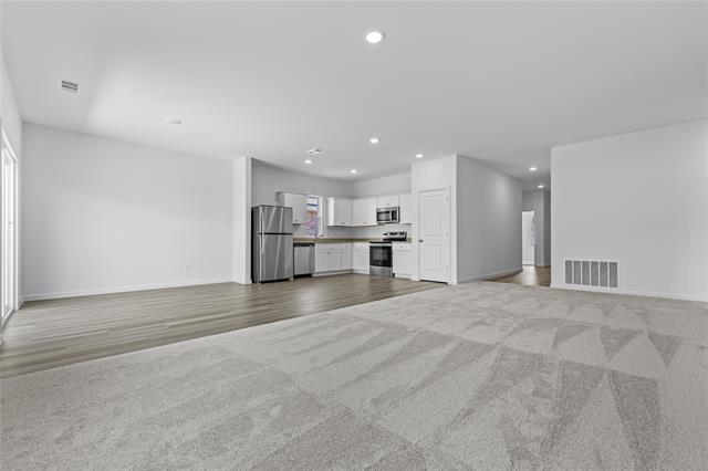Building Photo - 4920 Weymouth Dr