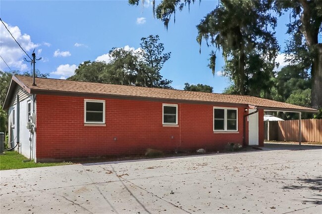 Foto del edificio - 8912 Hervel Cir