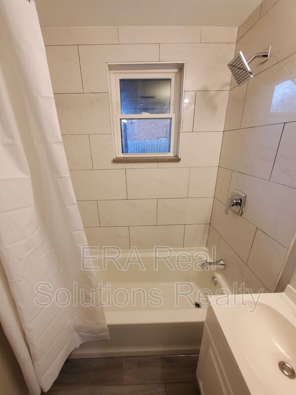 Building Photo - 3636 Seabrook Ave