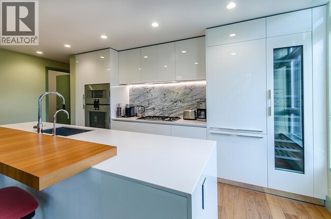 Photo du bâtiment - 7428 Alberta St