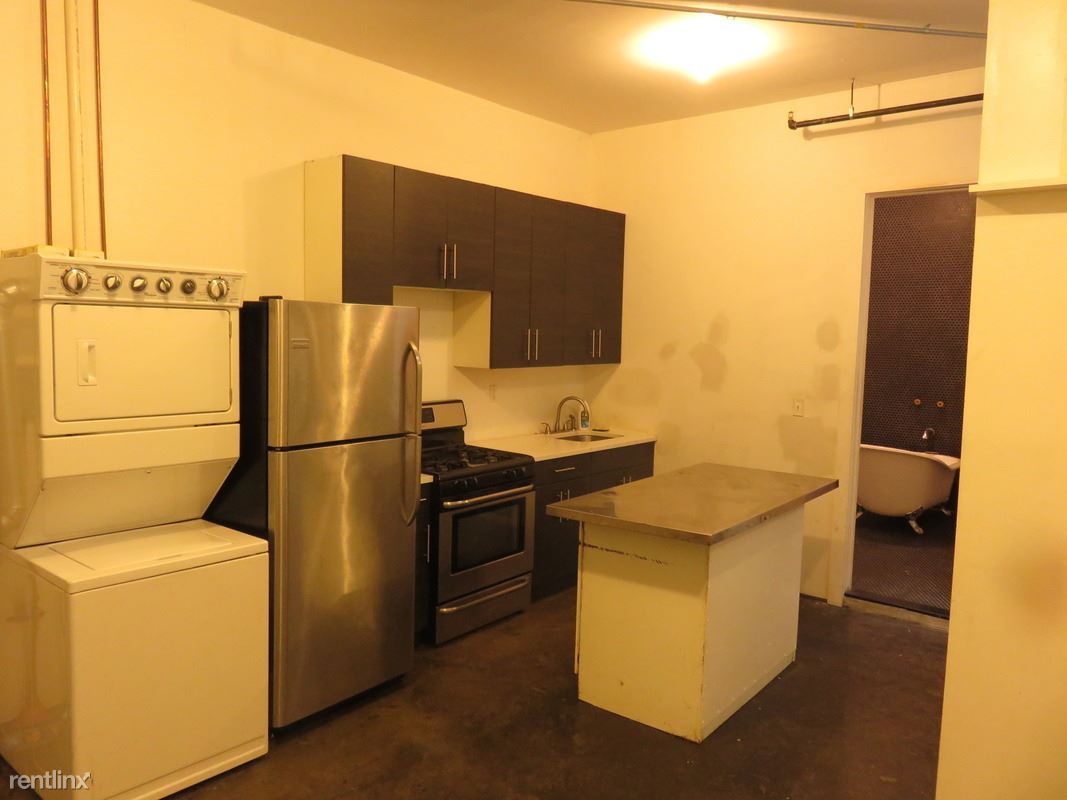 Primary Photo - 338 Moffat St