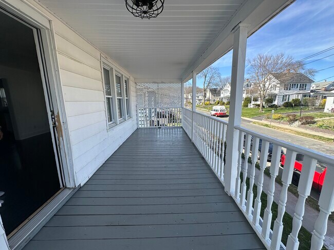 Foto del edificio - 16 Homestead Ave