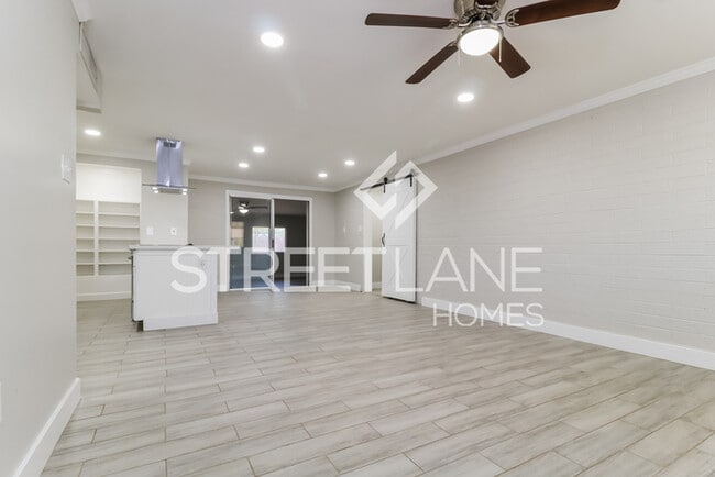 Building Photo - Charming 3 Bedroom in Phoenix!