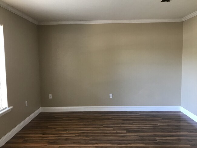 Building Photo - 5438 FL-4