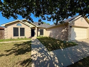 Building Photo - 8159 Kathleen Dr
