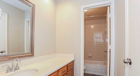 Primary Photo - 6947 Cedar Knoll Dr