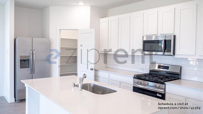 Foto del edificio - 1333 Rockwell Dr