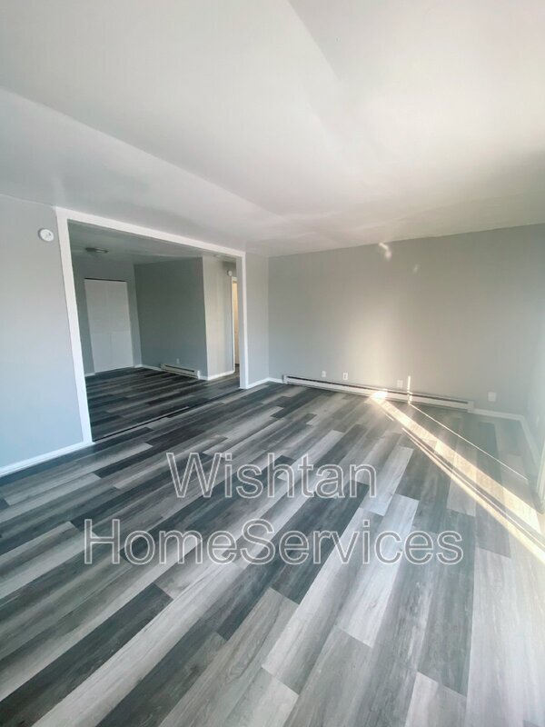 Foto del edificio - 220 Charleston Blvd