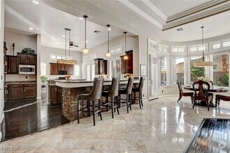 Building Photo - 1704 Choice Hills Dr