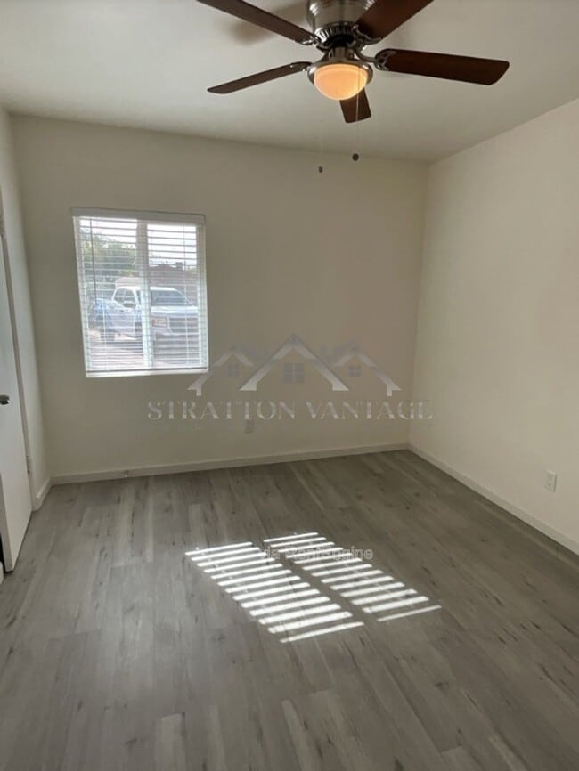 Foto del edificio - 2556 S Noble St