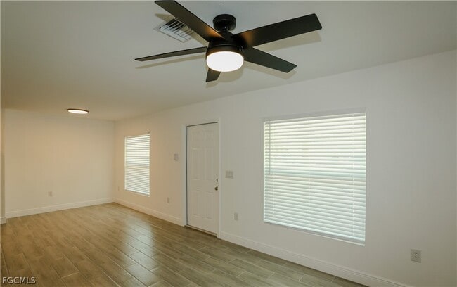 Foto del edificio - 915 Graystone Ave