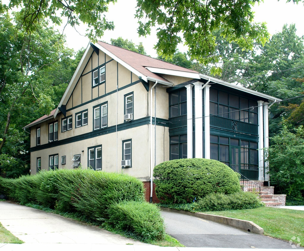 Foto principal - 31 Lincoln Ave
