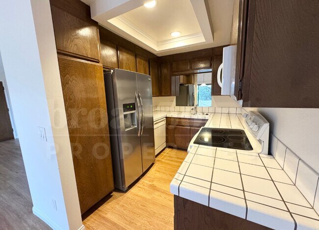Building Photo - 291 Fairlee Ln