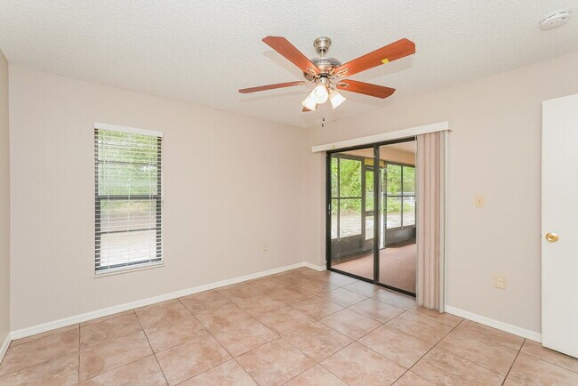 Building Photo - 5206 Hope Ln