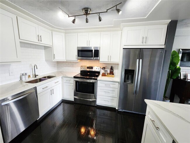 Foto del edificio - 4651 1st St NE