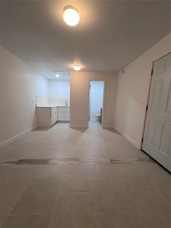 Building Photo - 118 W Sligh Ave