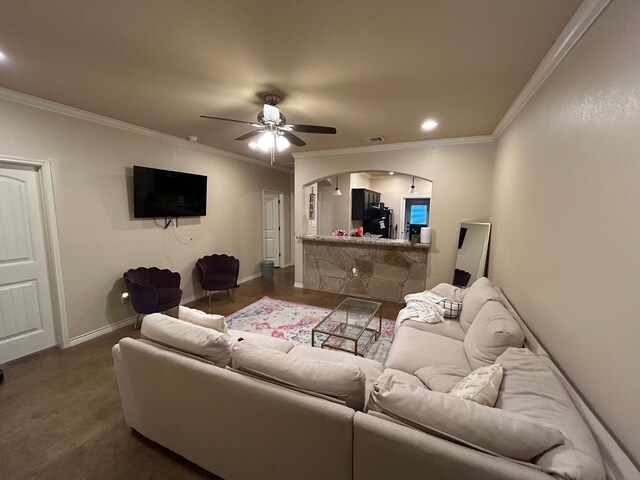 Foto del edificio - 3212 Travis Cole Ave